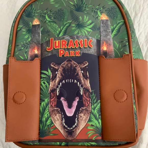 Jurassic park mini backpack - Picture 3 of 11
